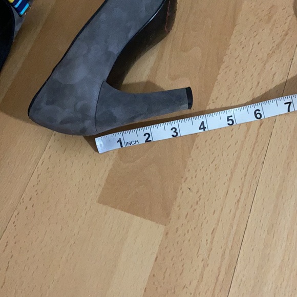 Celine - Picture 13 of 15